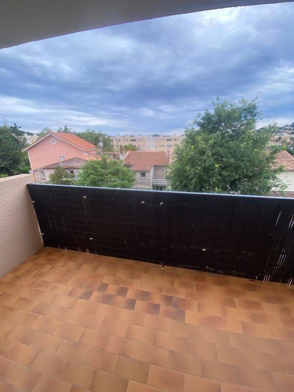 Appartement 3 pièces 72 m² · à Ollioules · 72 m² · 932 €