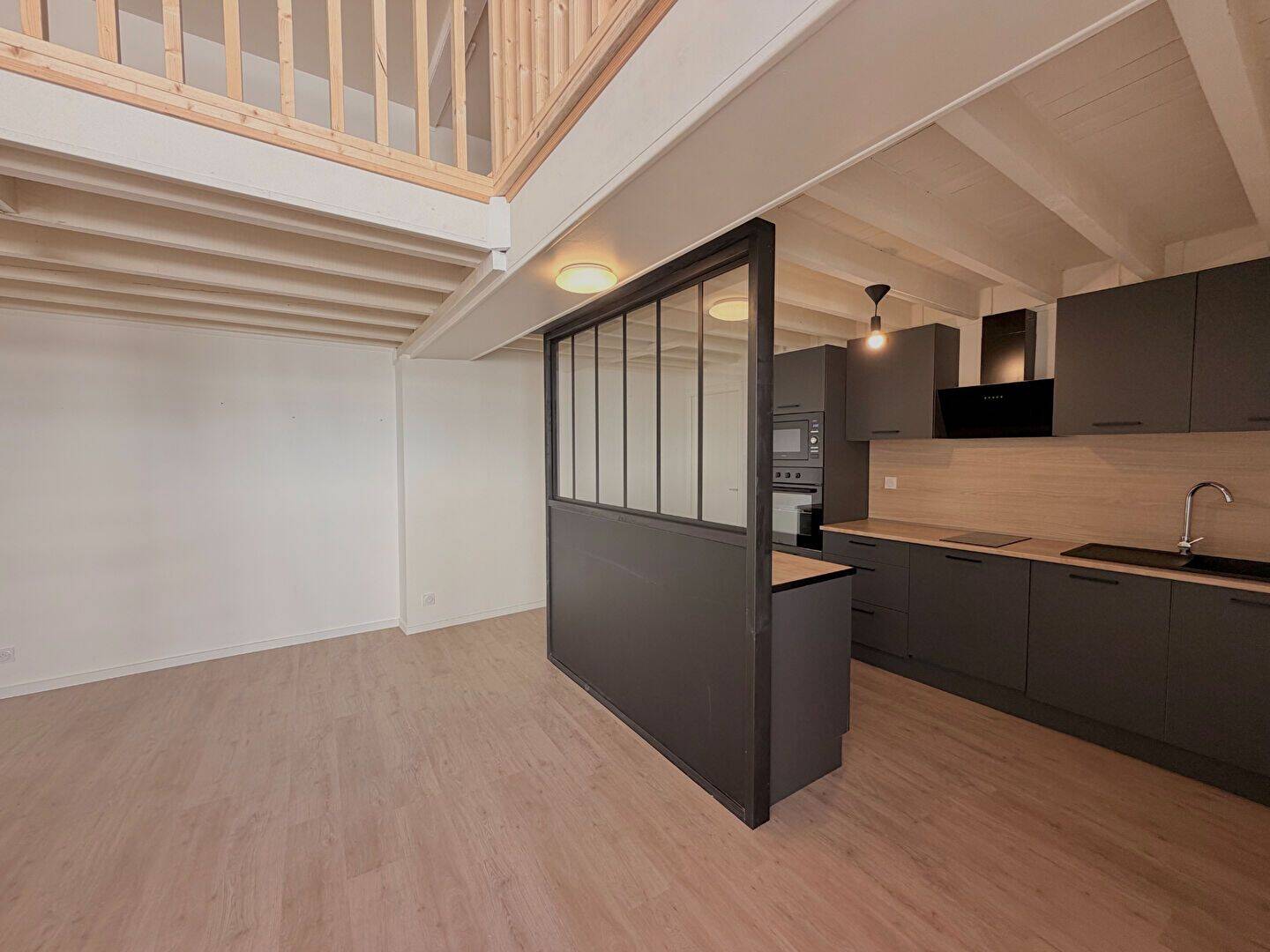 Appartement 1 pièce 56 m² · à Reims · 55,8 m² · 123 000 €