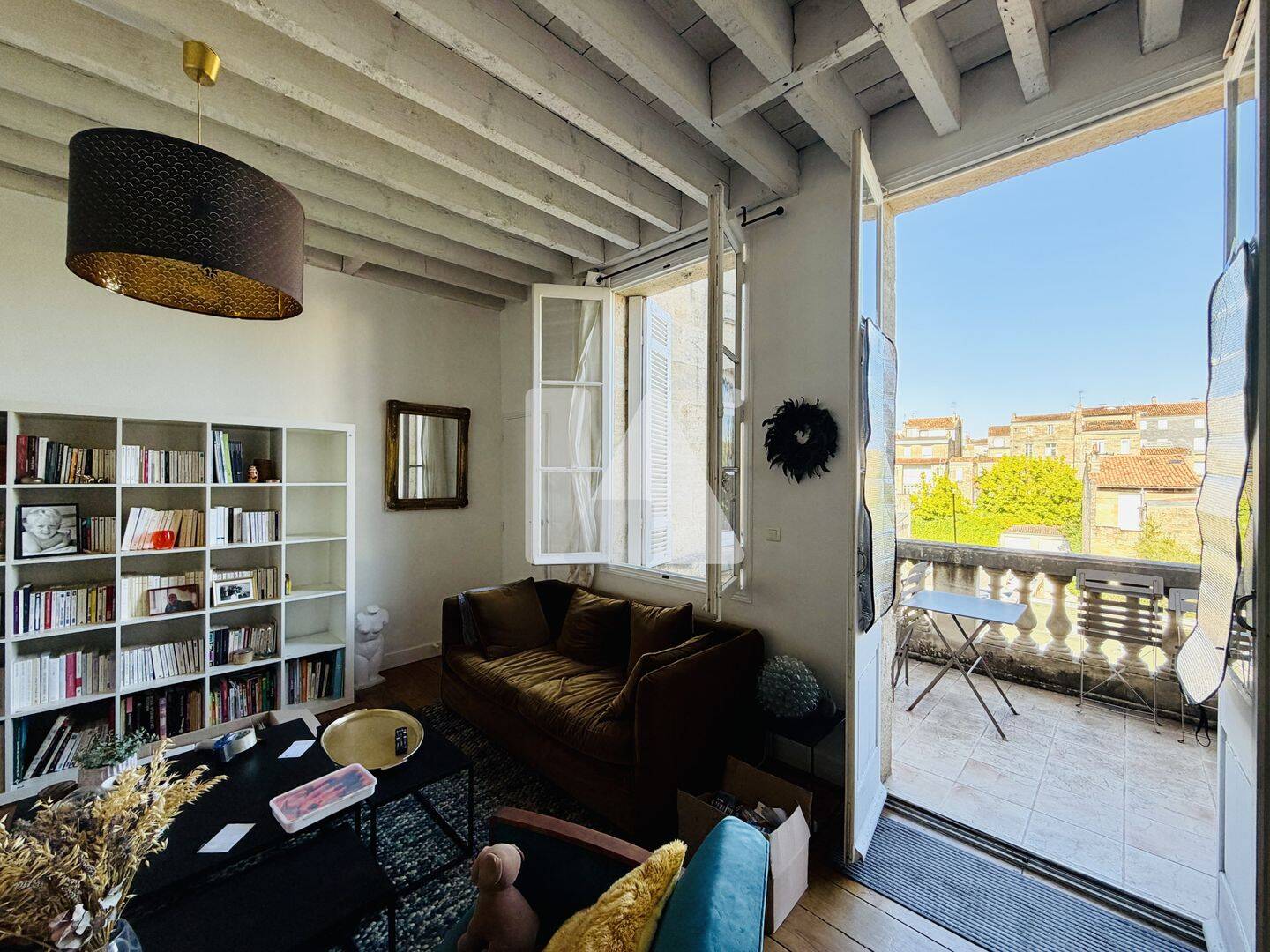 Appartement 4 pièces 108 m² · à Bordeaux · 107,7 m² · 1 695 €