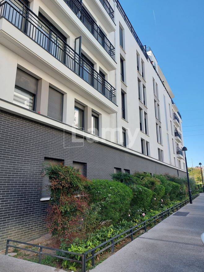 Appartement 2 pièces 43 m² · à Thiais · 42,6 m² · 741 €/mois