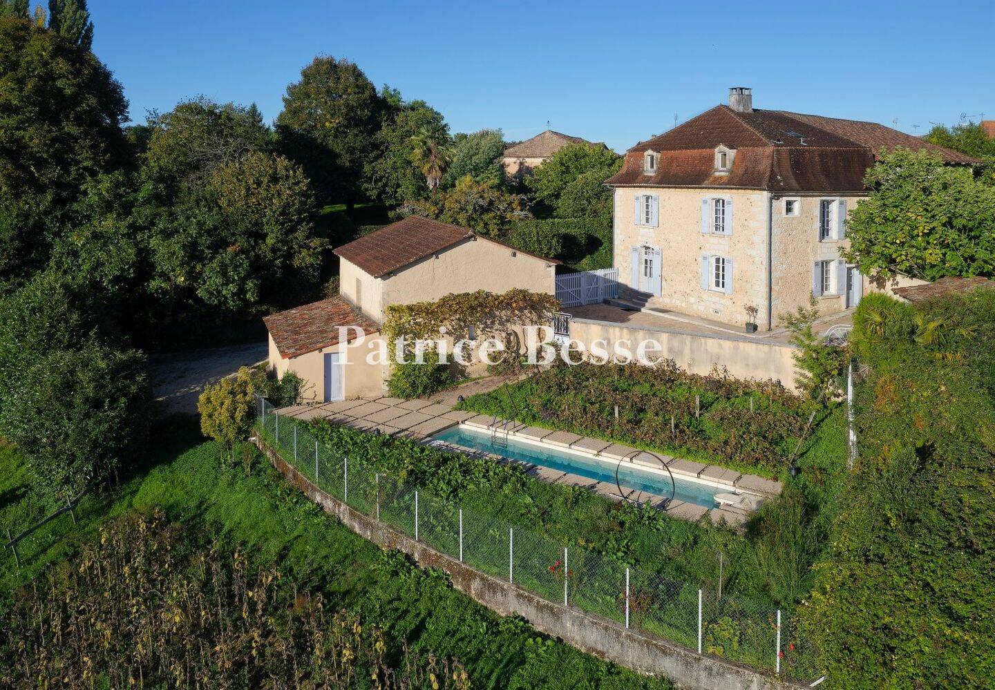 Maison 5 pièces 181 m² · à Ribérac · 181 m² · 325 000 €