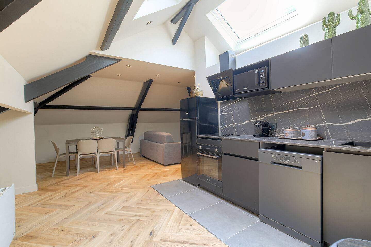 Appartement 3 pièces 50 m² · à Écully · 49,7 m² · 1 500 €
