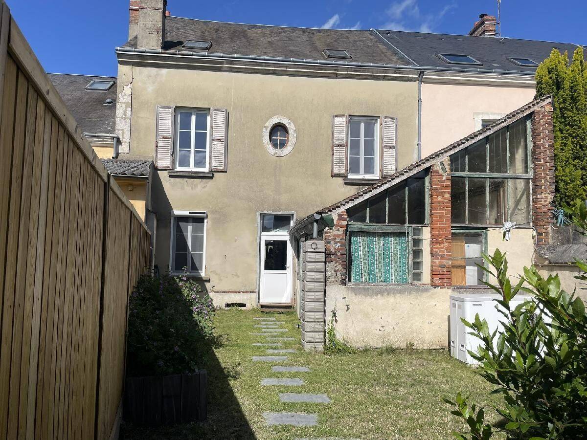 Maison 6 pièces 131 m² · à Sablons sur Huisne · 131 m² · 128 400 €