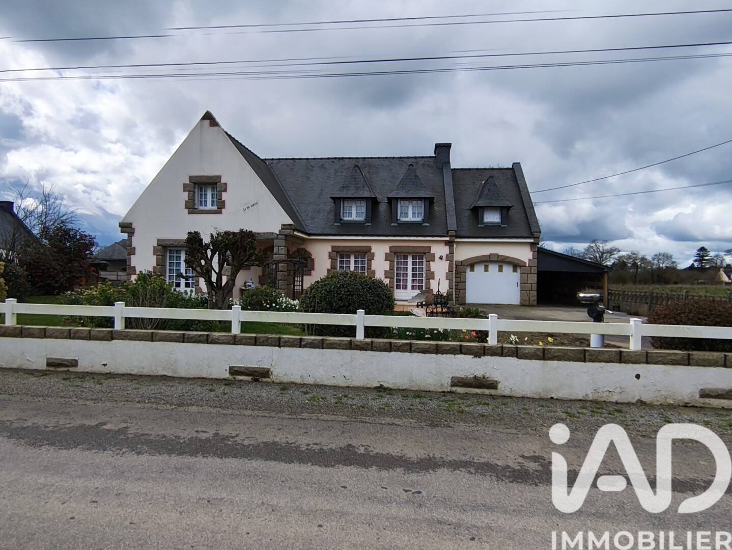 Maison 8 pièces 191 m² · à Évellys · 191 m² · 275 000 €