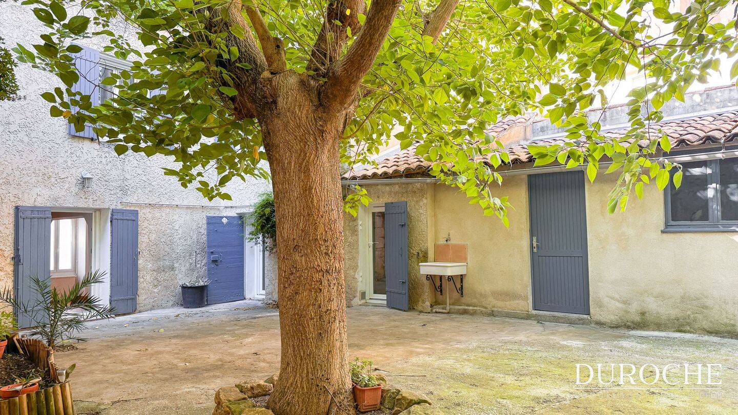 Maison 6 pièces 124 m² · à Orange · 124 m² · 220 000 €