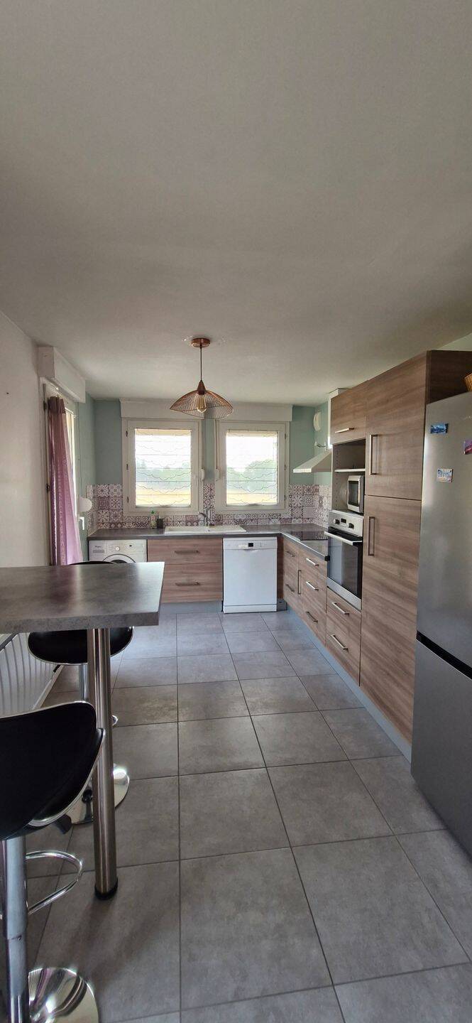 Appartement 3 pièces 72 m² · à Thoiry · 72 m² · 1 550 €
