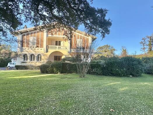 Demeure à vendre 994 560 € 9 pièces 5 chambres 300 m² 47 552 m² de terrain Mimizan 40200