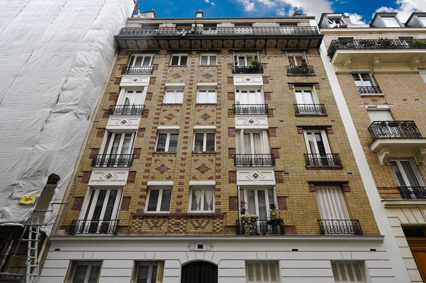 Appartement 2 pièces 33 m² · à Paris 14ème Arrondissement · 33 m² · 330 000 €