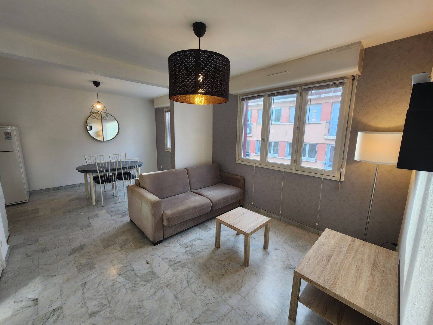 Appartement 2 pièces 52 m² · à Saint-Étienne · 52 m² · 69 500 €