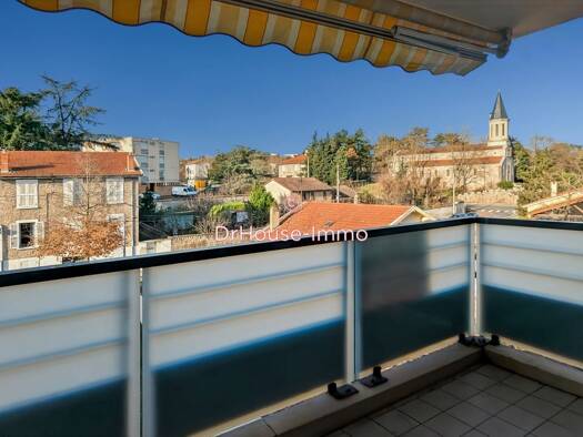 Appartement à vendre 240 000 € 3 pièces 2 chambres 72 m² Étage 3/4 Centre Pierre-Bénite 69310