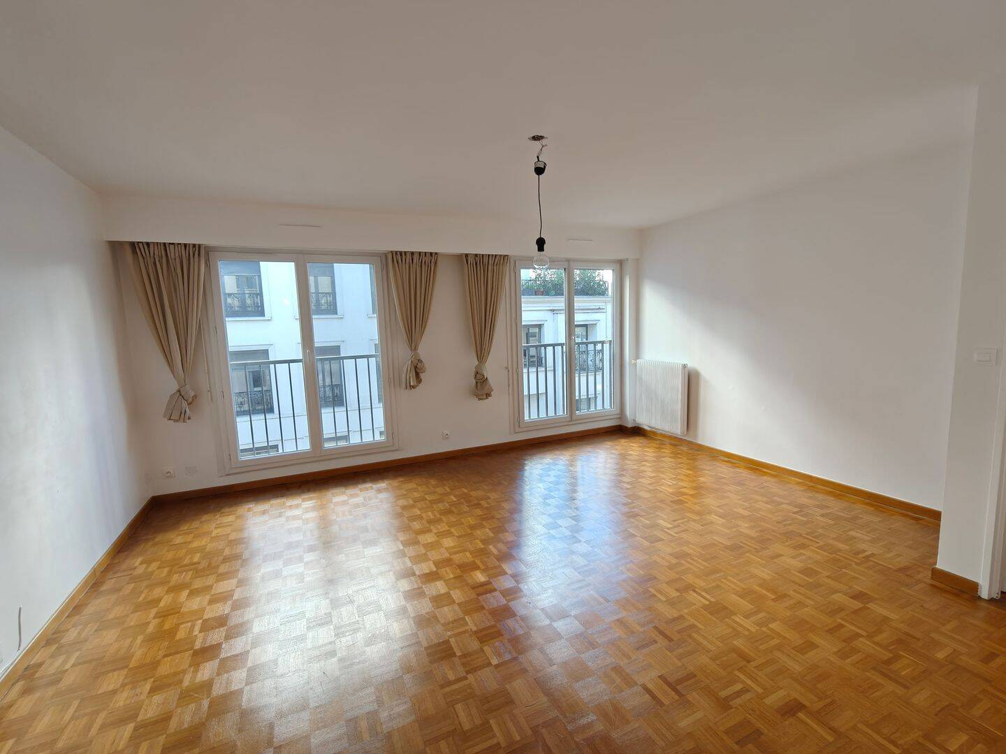 Appartement 3 pièces 59 m² · à Paris 17ème Arrondissement · 59,2 m² · 2 041 €/mois