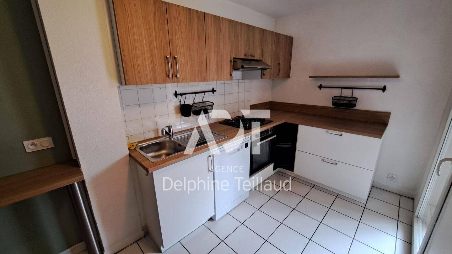 Maison 4 pièces 78 m² · à Grenoble · 77,9 m² · 1 302 €