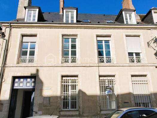Immeuble à vendre 335 000 € 413 m² Centre Ville Châteaudun 28200