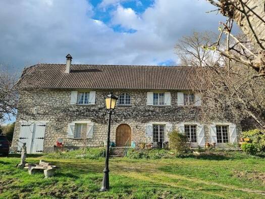 Maison à vendre 554 000 € 6 pièces 4 chambres 184 m² 20 000 m² de terrain Chars 95750