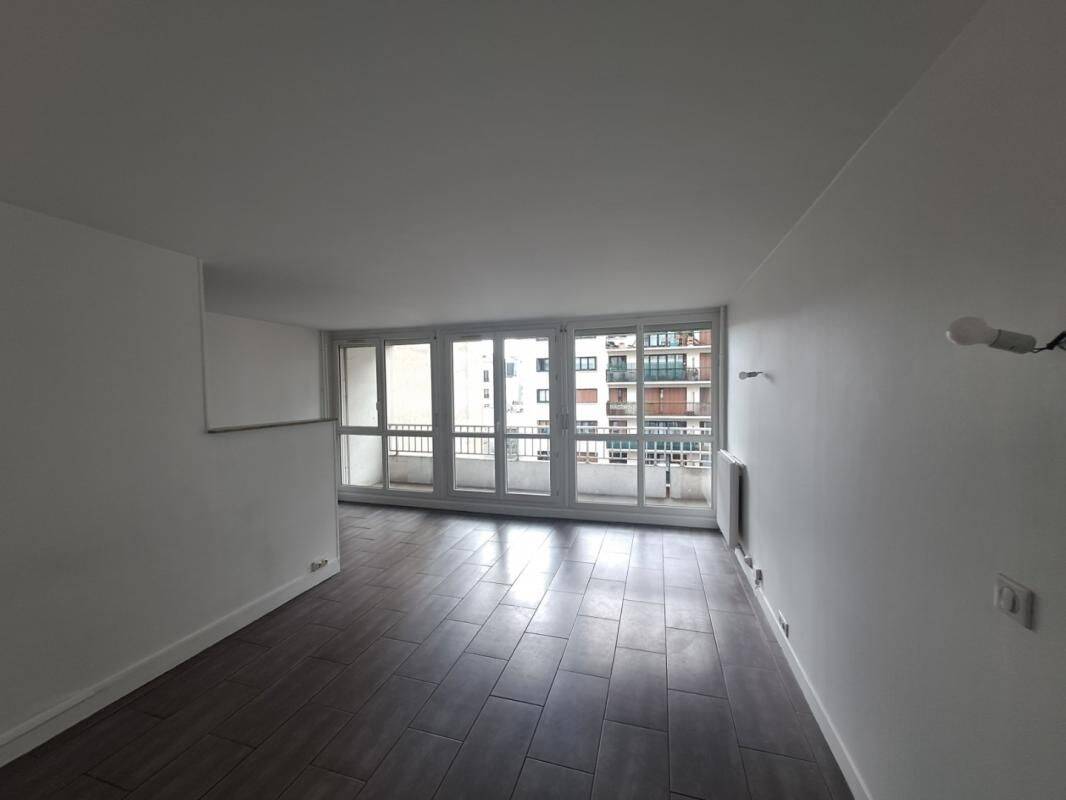 Appartement 4 pièces 92 m² · à Paris 20ème Arrondissement · 92 m² · 1 988 €/mois