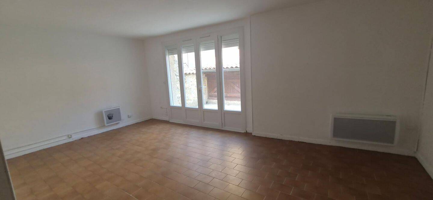 Appartement 3 pièces 55 m² · à Villeveyrac · 54,9 m² · 610 €/mois