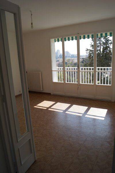 Appartement 2 pièces 64 m² · à Marseille 13ème Arrondissement · 64 m² · 760 €