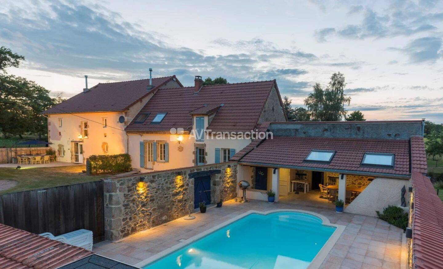 Maison 11 pièces 320 m² · à Hyds · 320 m² · 497 750 €