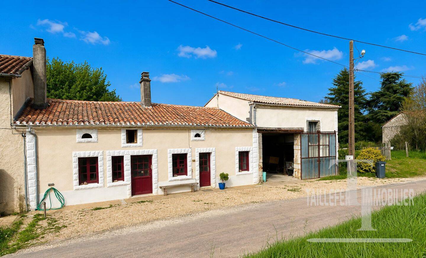 Maison 4 pièces 94 m² · à Connezac · 94 m² · 159 500 €