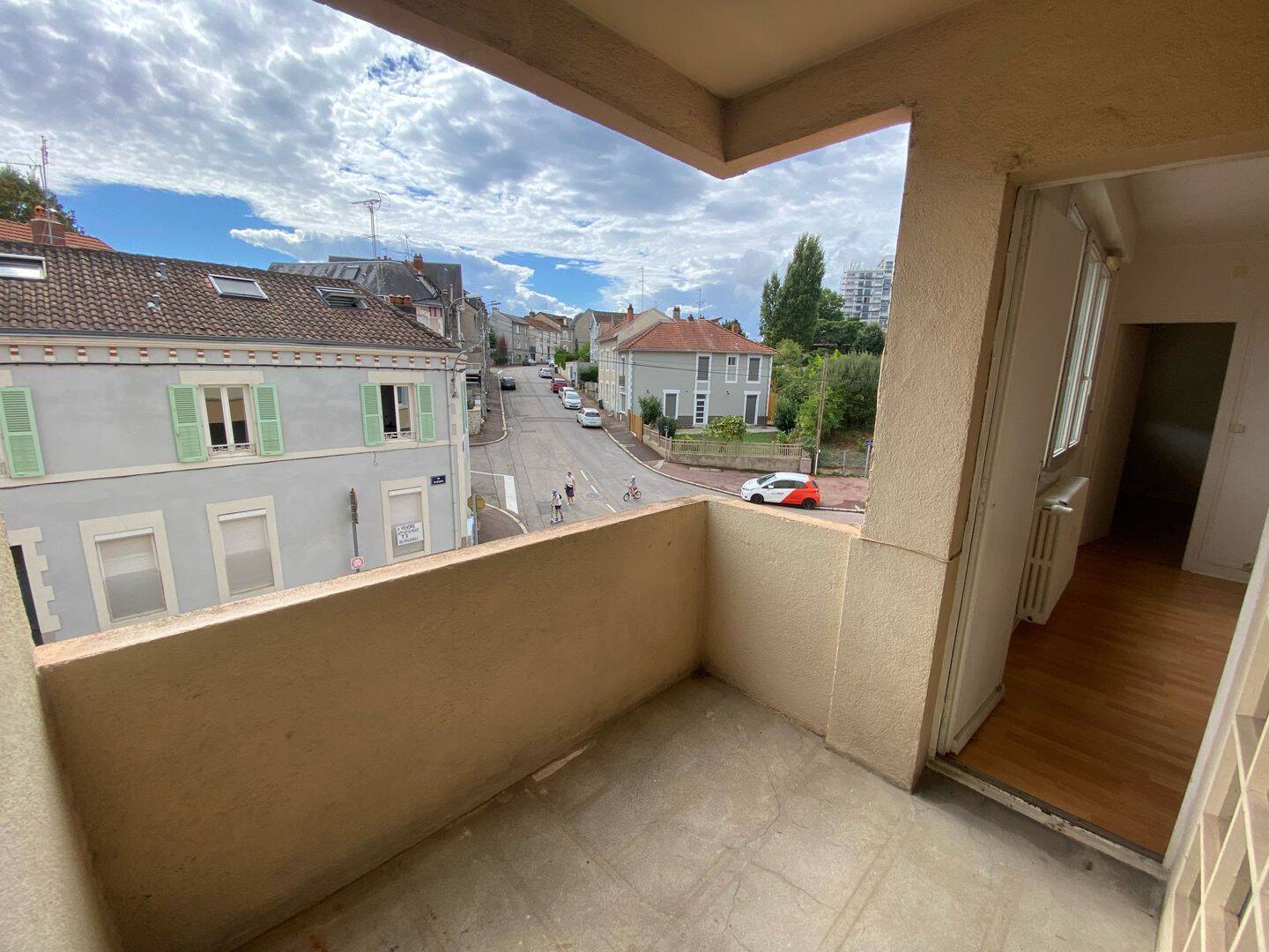 Appartement 3 pièces 60 m² · à Limoges · 59,7 m² · 76 000 €