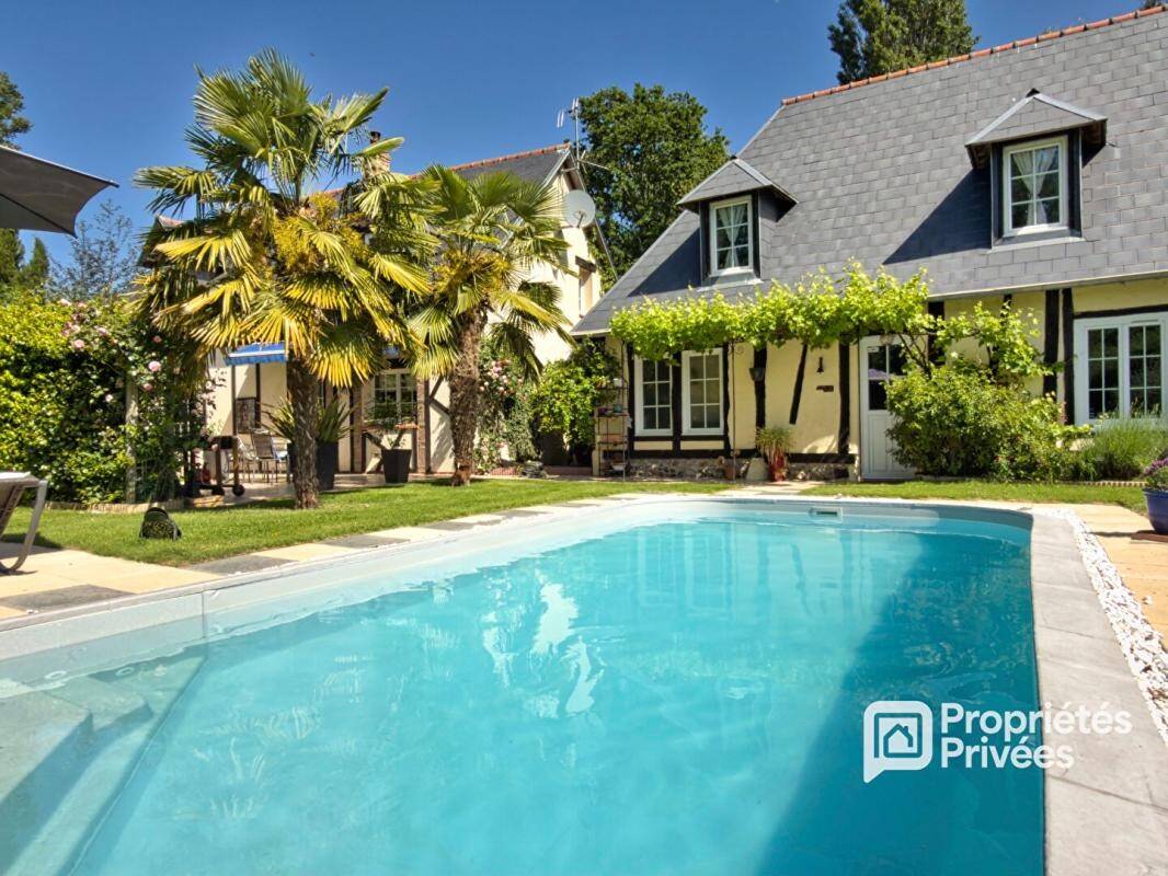 Maison 8 pièces 230 m² · à Bernay · 230 m² · 560 000 €