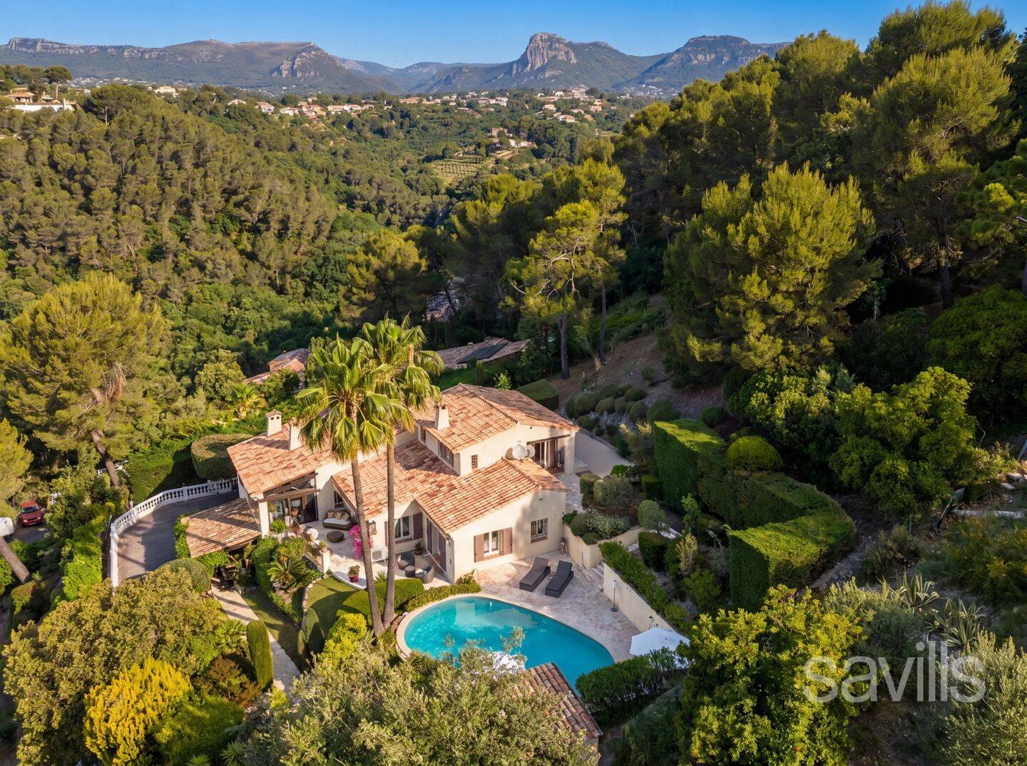 Maison 7 pièces 233 m² · à La Gaude · 233,1 m² · 1 260 000 €