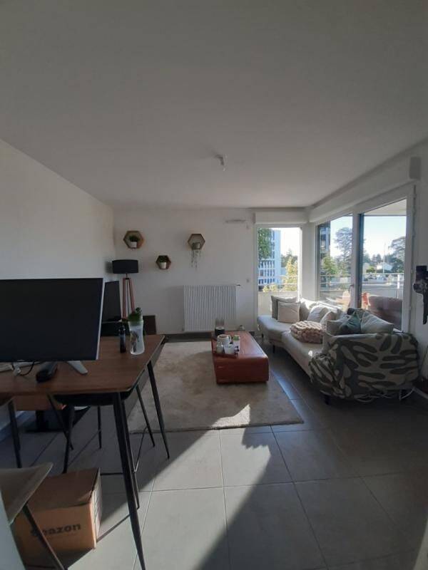 Appartement 2 pièces 41 m² · à Champagne-au-Mont-d'Or · 41 m² · 897 €