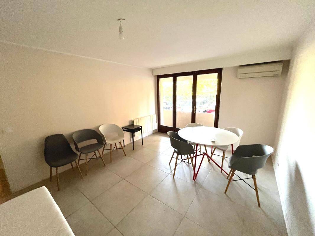 Appartement 3 pièces 60 m² · à Fréjus · 59,6 m² · 1 039 €