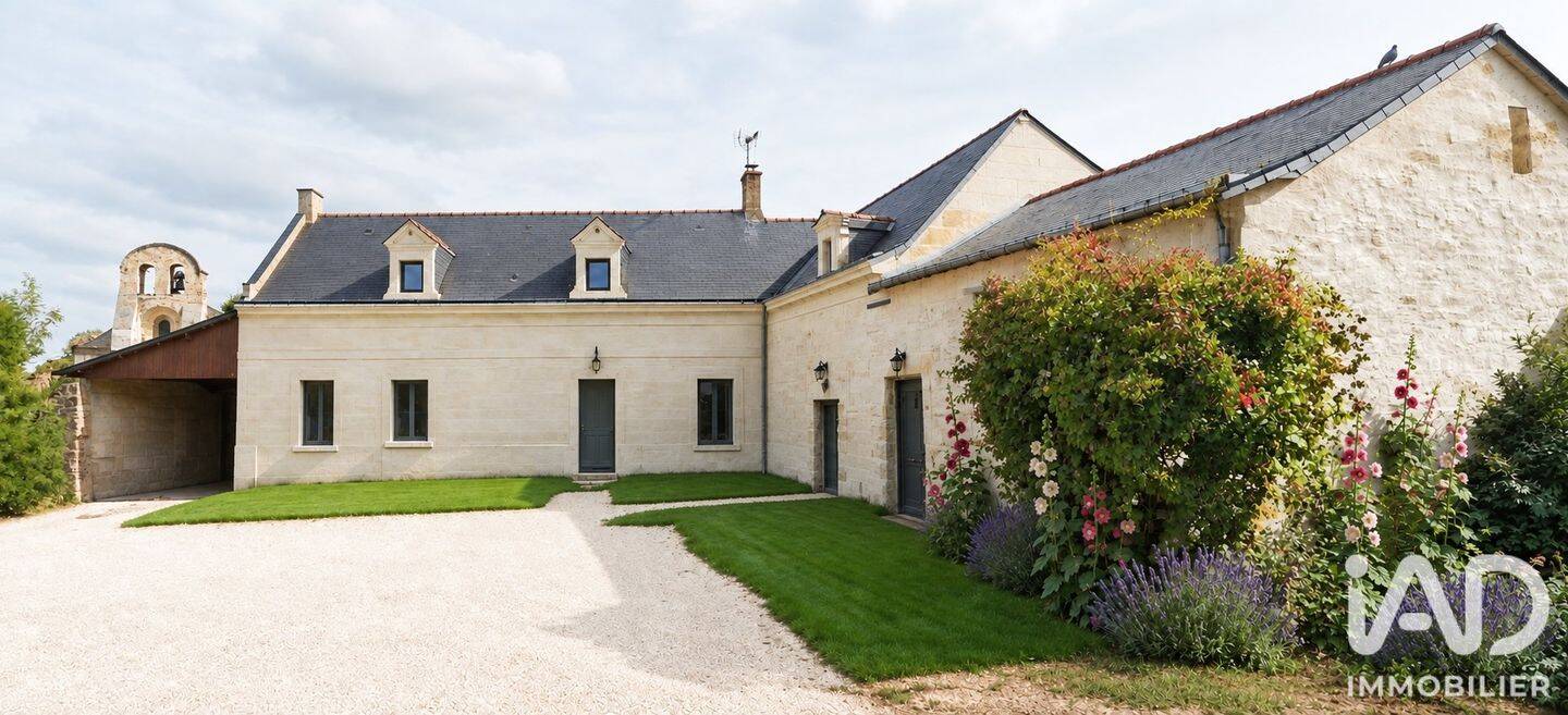 Maison 9 pièces 225 m² · à Louresse-Rochemenier · 225 m² · 438 900 €