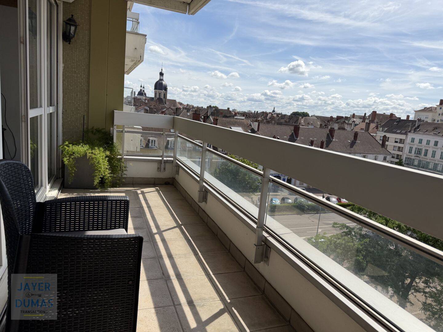 Appartement 5 pièces 94 m² · à Chalon-sur-Saône · 93,8 m² · 144 000 €