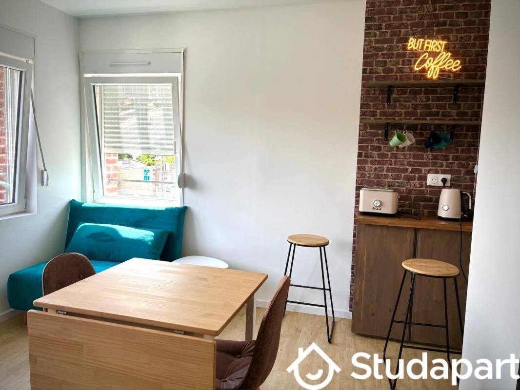 1 pièce 9 m² · à Faches-Thumesnil · 9 m² · 490 €