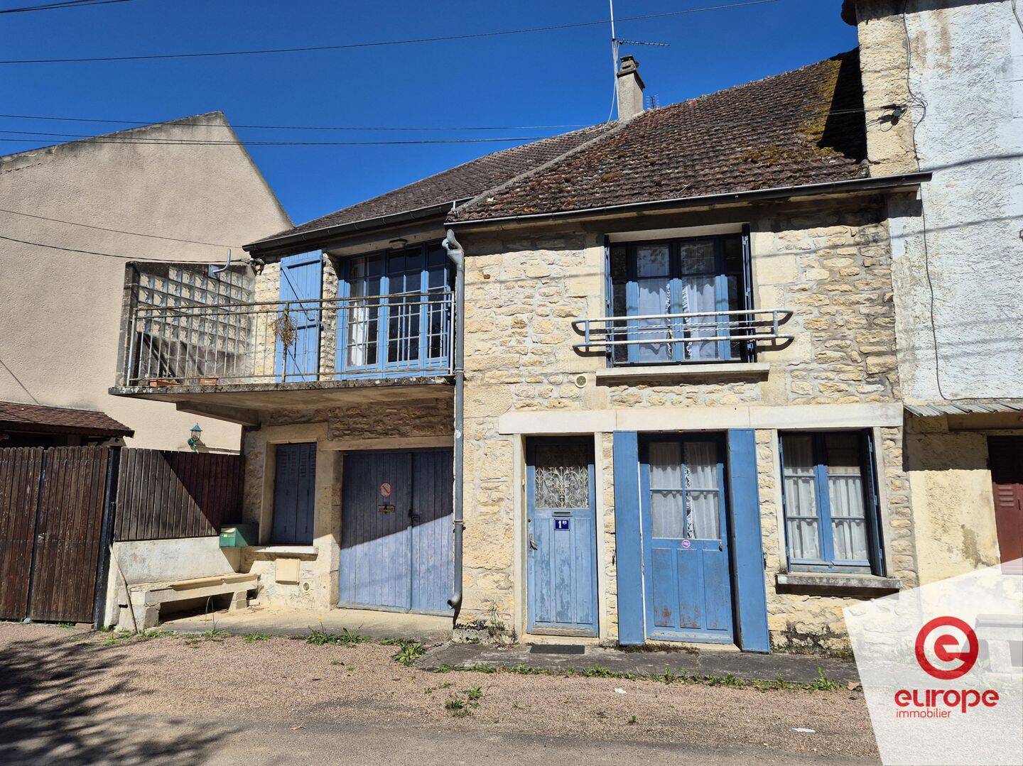 Maison 6 pièces 189 m² · à Dornecy · 189 m² · 49 000 €