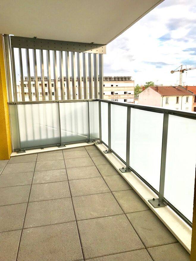 Appartement 4 pièces 81 m² · à Lyon 8ème Arrondissement · 81,2 m² · 1 120 €/mois