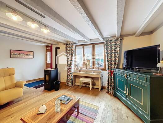 Maison de ville à vendre 161 050 € 5 pièces 3 chambres 116 m² 126 m² de terrain Saint-Amand-sur-Sèvre 79700