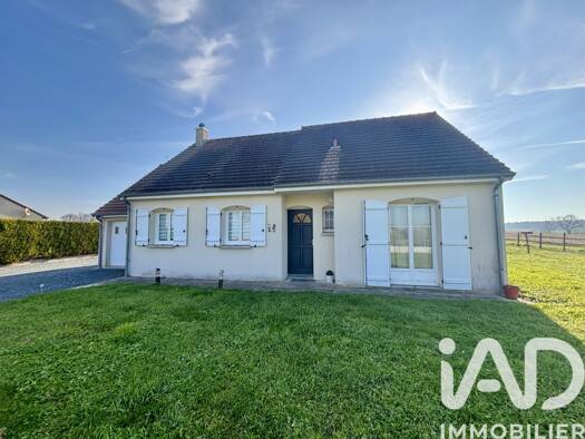 Maison de plain-pied à vendre 200 000 € 3 pièces 2 chambres 77 m² 2 009 m² de terrain Brizay 37220