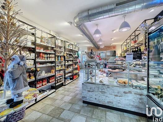 Local commercial à vendre 313 000 € 62 m² de surface de vente Vieux Village-Murs du Parc Marolles-en-Brie 94440