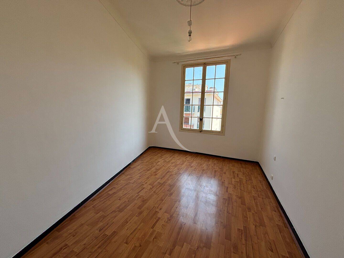 Appartement 3 pièces 62 m² · à Nice · 61,6 m² · 999 €/mois