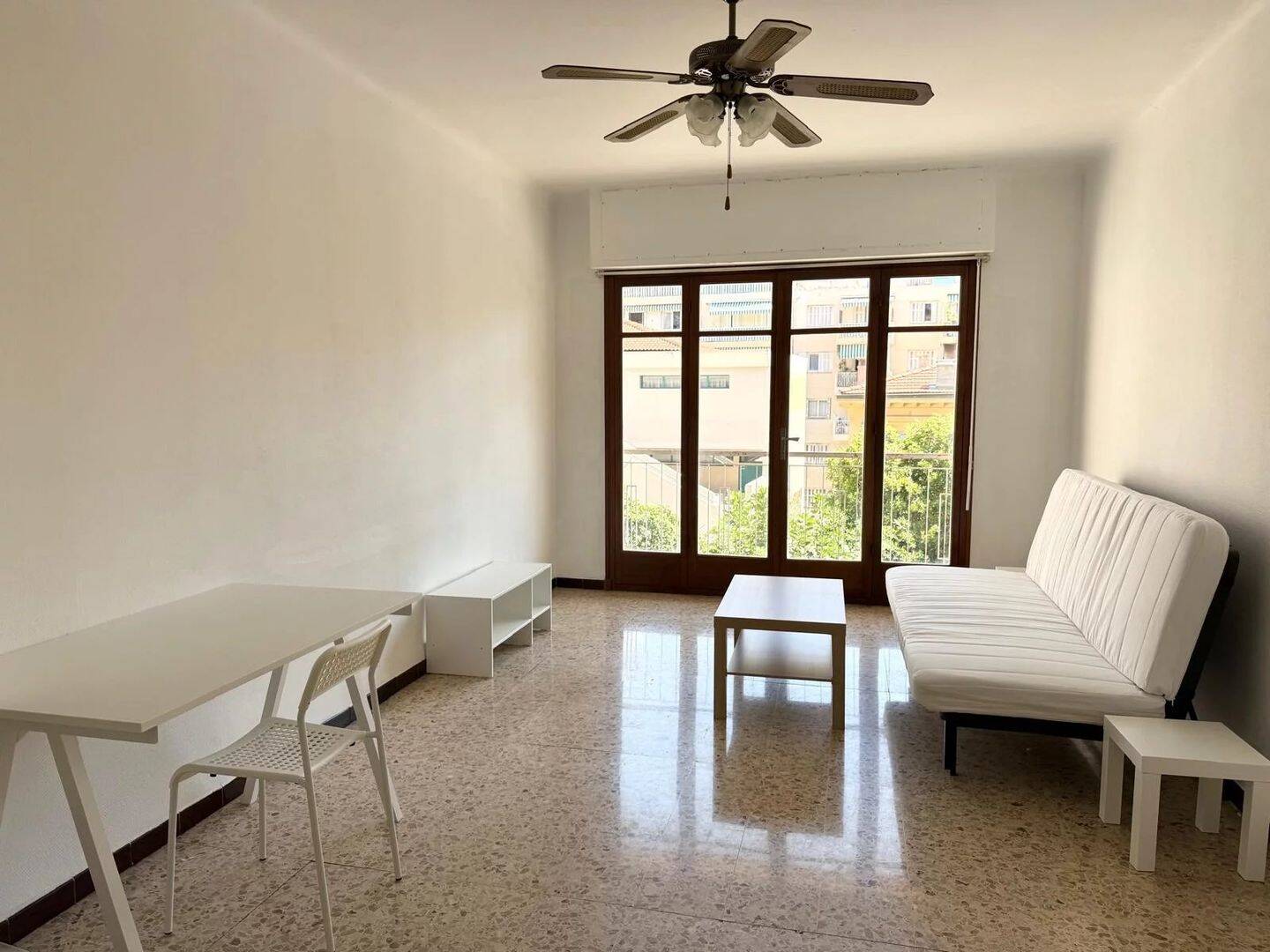 Appartement 1 pièce 43 m² · à Nice · 42,8 m² · 790 €