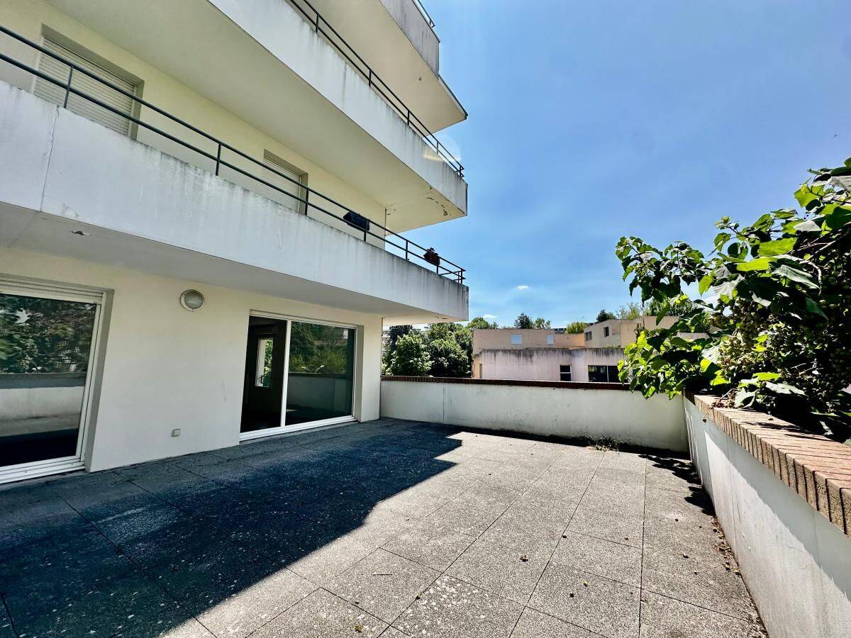 Appartement 4 pièces 82 m² · à Saint-Germain-en-Laye · 82 m² · 1 679 €