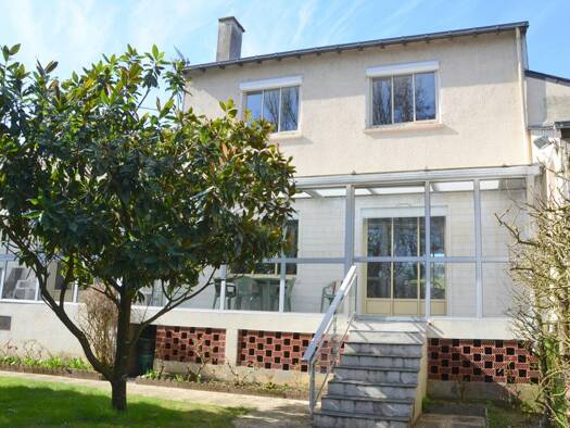Maison à vendre 199 300 € 6 pièces 3 chambres 124 m² 1 094 m² de terrain Candé 49440