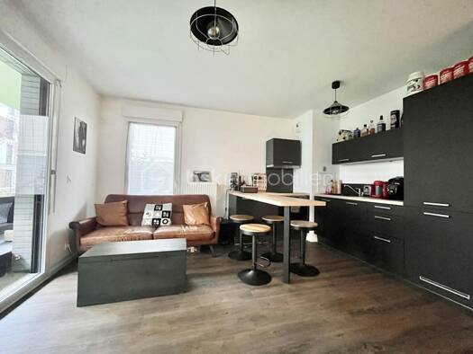 Appartement à vendre 225 000 € 3 pièces 2 chambres 58,1 m² RDC/5 Zone d'Activité Maurepas 78310