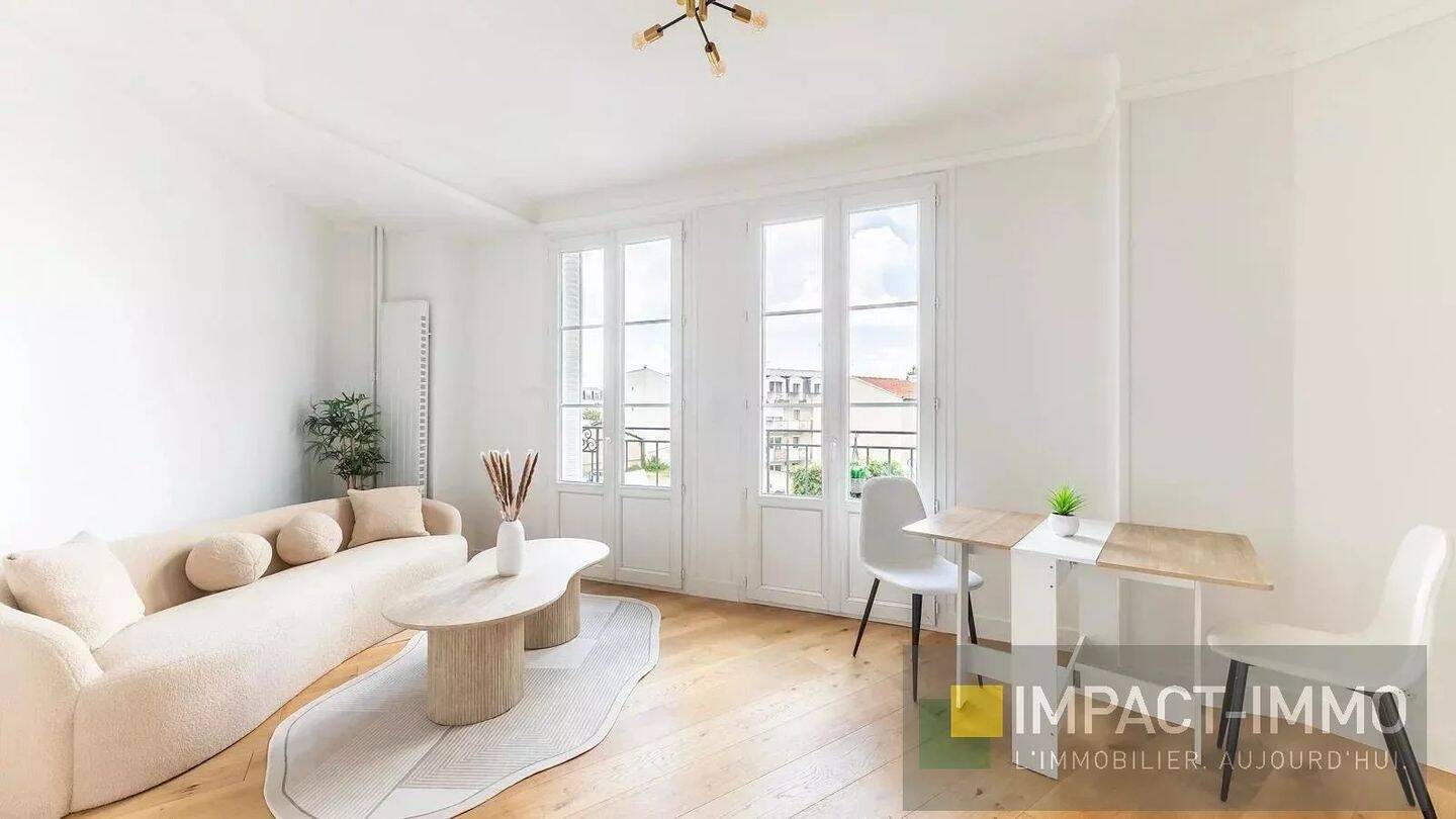 Appartement 3 pièces 53 m² · à Courbevoie · 52,7 m² · 1 700 €