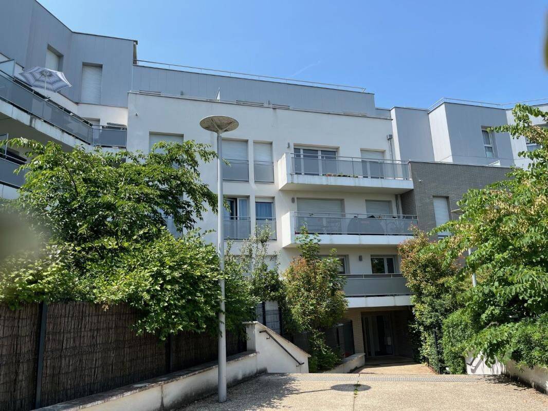Appartement 2 pièces 42 m² · à Antony · 42 m² · 1 021 €/mois