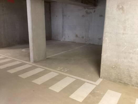 Parking à vendre 9 200 € 12 m² Saint-Pierre-du-Perray 91280