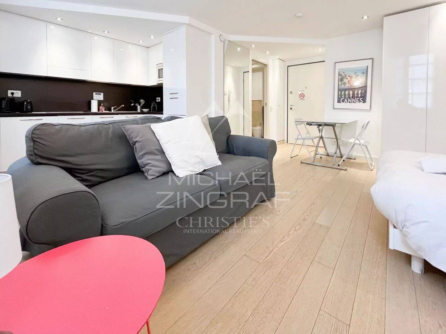 Appartement 1 pièce 33 m² · à Cannes · 32,7 m² · 370 000 €
