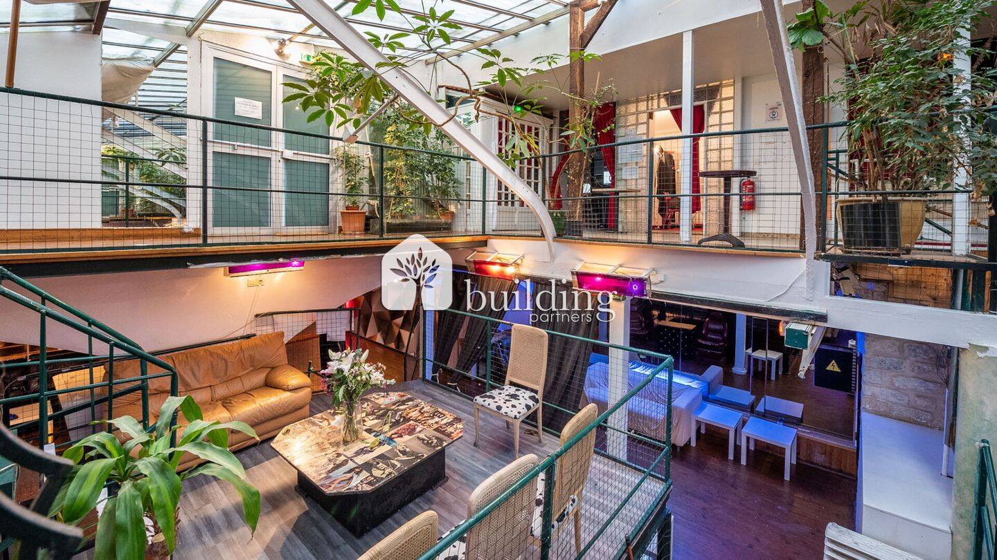 Appartement 5 pièces 254 m² · à Paris 11ème Arrondissement · 254 m² · 3 150 000 €
