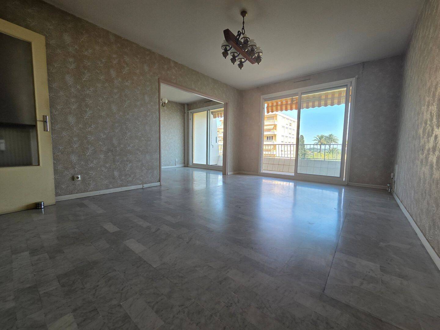 Appartement 3 pièces 70 m² · à Grasse · 70 m² · 249 000 €