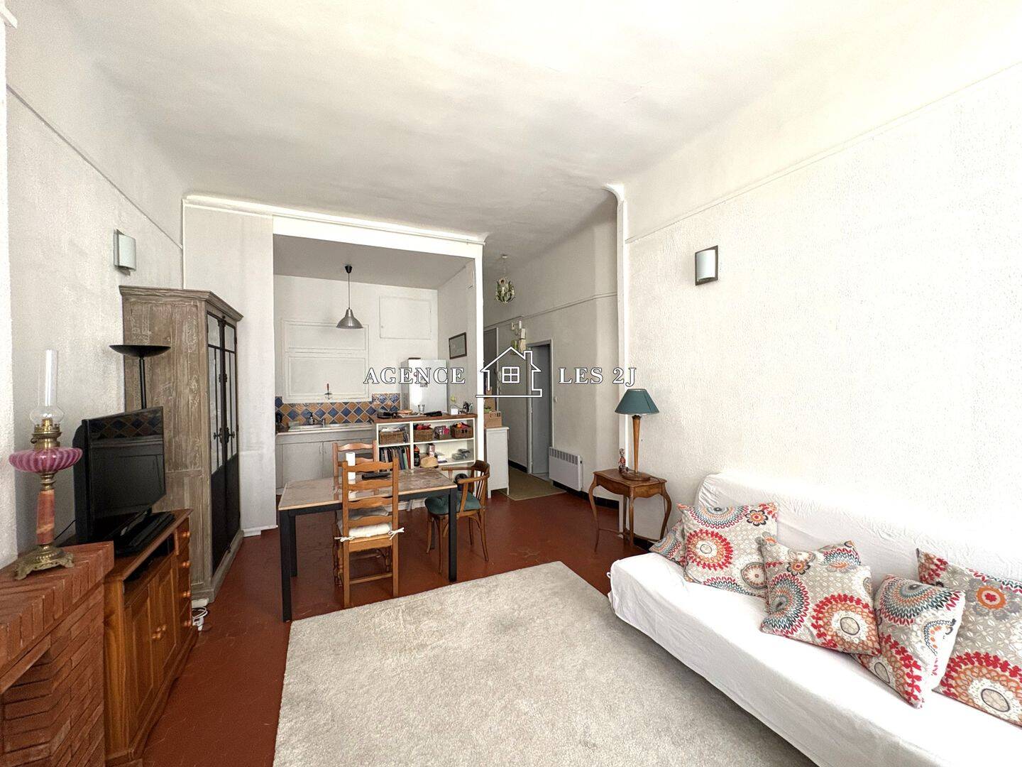 Appartement 2 pièces 48 m² · à Marseille 5ème Arrondissement · 48 m² · 835 €