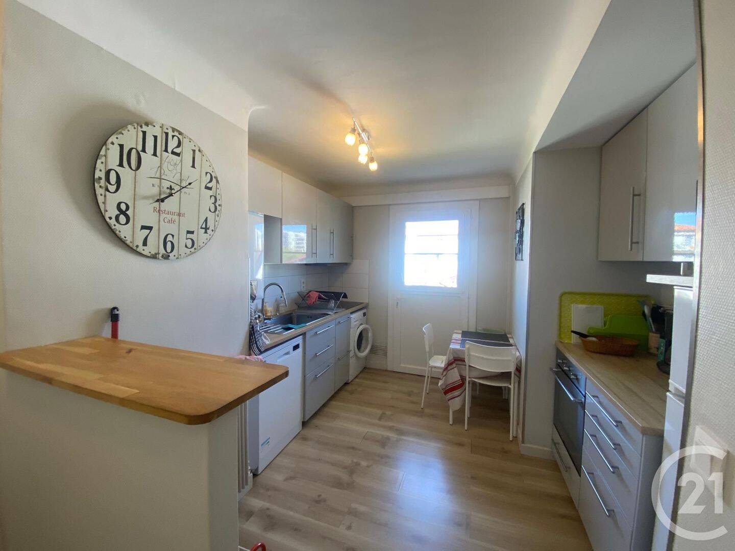 Appartement 3 pièces 61 m² · à Saint-Jean-de-Luz · 61 m² · 1 000 €/mois