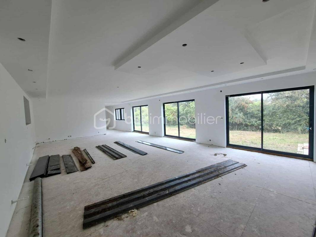 Maison 5 pièces 190 m² · à L'Aigle · 190 m² · 157 000 €